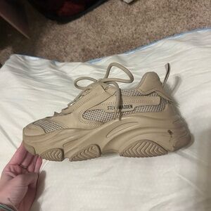 Steve Madden Beige Lace-Up Sneakers